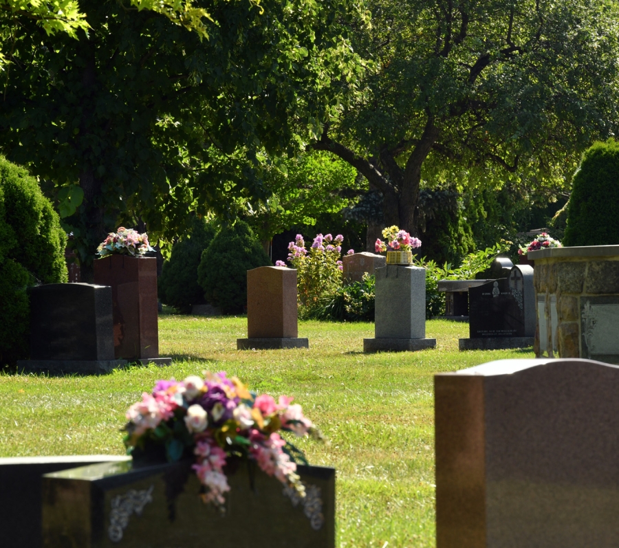 graves at Beechwood Cemetery