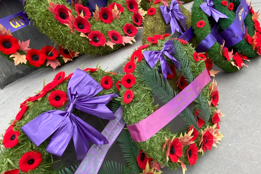 wreaths with poppies